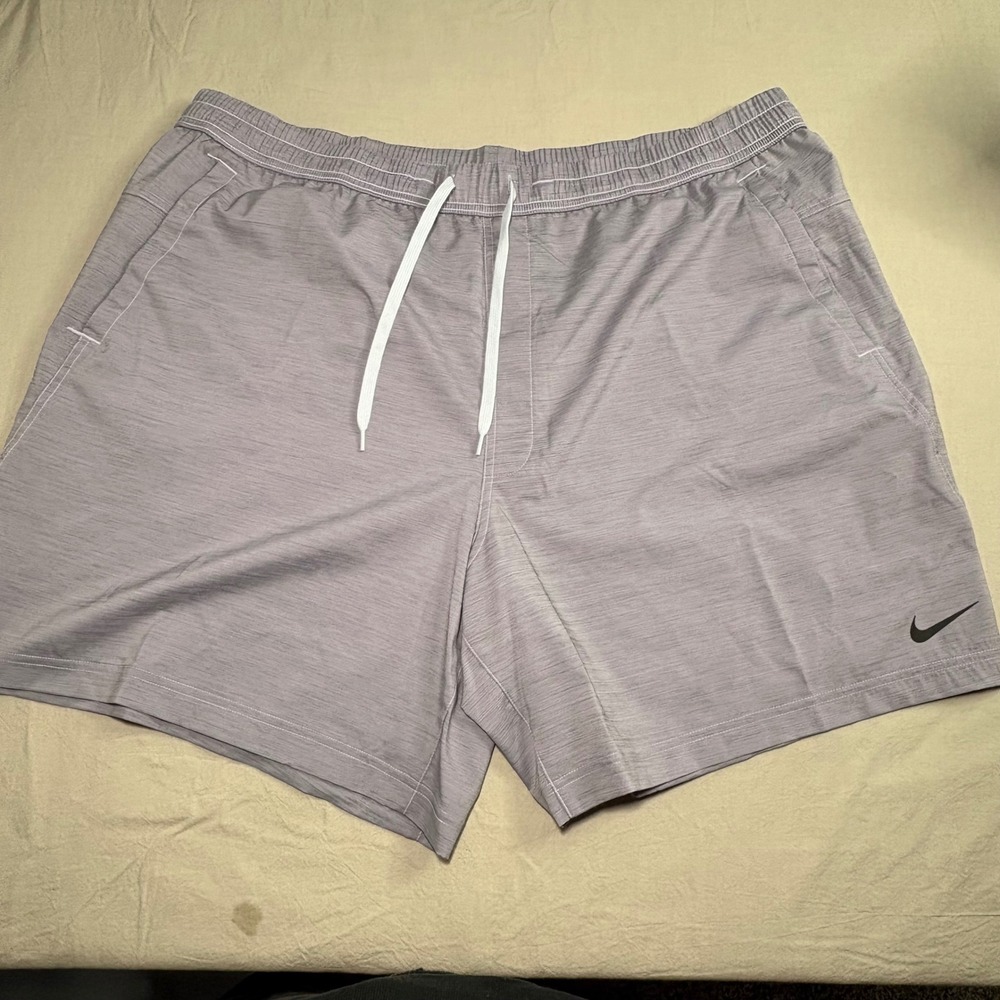 Nike‎ Form Dri-FIT Mens Training Shorts 7 Inch Heathered Grey Purple XXL New